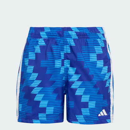 Maillot de bain  Football-Inspired Graphic - Adidas bleu et turquoise avec motifs géométriques, ceinture élastique, vue de face, enfant garçon.