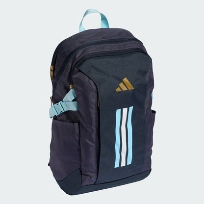 Sac à dos ADIDAS APWR - Adidas noir avec détails bleu clair et or, style sportif, vue de trois quarts, matière textile résistante.