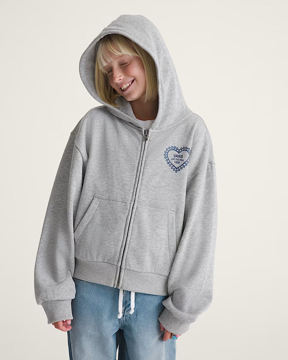 Veste Lacey Daze Retro Zip - Vans, sweat gris clair en coton/polyester, logo cœur bleu, pour enfant, porté avec capuche, vue de face.