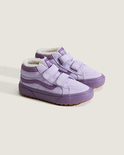 Bottillons Mi-Saison Sk8-Mid Reissue Insulat - Vans en cuir suédé violet clair et violet foncé avec doublure intérieure en fausse fourrure blanche, vue de profil.