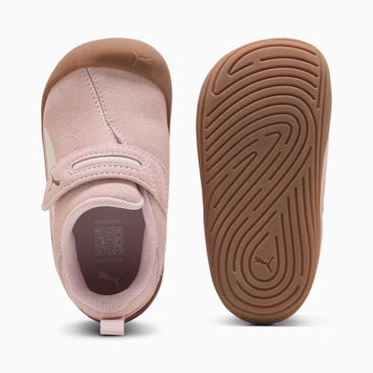 Chaussures Kitten Premium - Puma roses et beige, suède et caoutchouc souple, pour fille bébé, vue dessus et semelle dessous