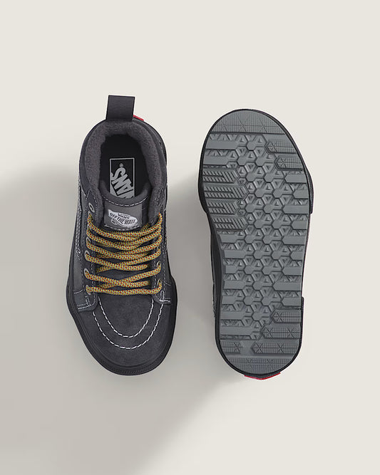 Bottilons Mi-Saison Sk8-Hi Isolé - Vans noirs à lacets orange avec semelle texturée vues de dessus