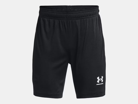 Short UA Challenger Core - Under Armour noir en tissu léger et doux, taille élastique avec cordon, vue de face