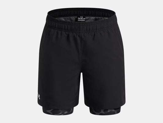 Short 2-en-1 UA Tech™ - Under Armour noir avec short intérieur imprimé camouflage gris, vue de face, textile léger respirant