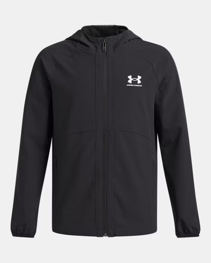 Manteau Coupe-Vent UA Vibe Woven - Under Armour noir en portrait, léger, résistant et déperlant avec capuche intégrée.