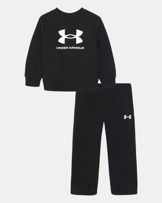 Ensemble - Under Armour noir en molleton léger avec logo blanc, col rond et pantalon taille élastique, pour garçon, vue de face.
