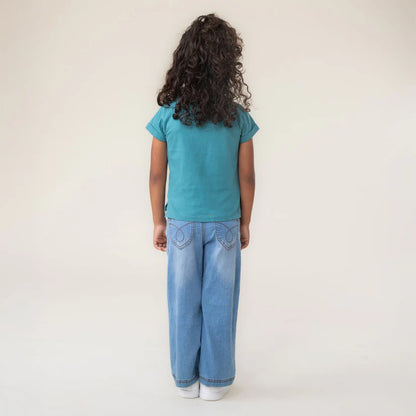 T-Shirt - Nanö en jersey bleu turquoise à manches courtes, pour enfant, vue de dos porté sur mannequin.