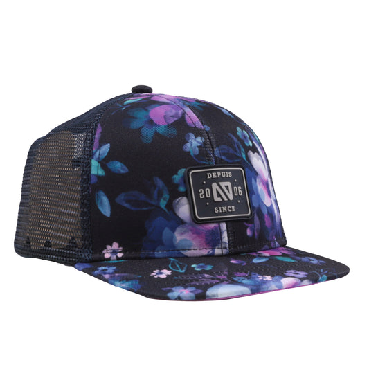 Casquette - Nanö avec motifs floraux violets et bleus, mesh noir ajustable, vue de côté, style casquette baseball.