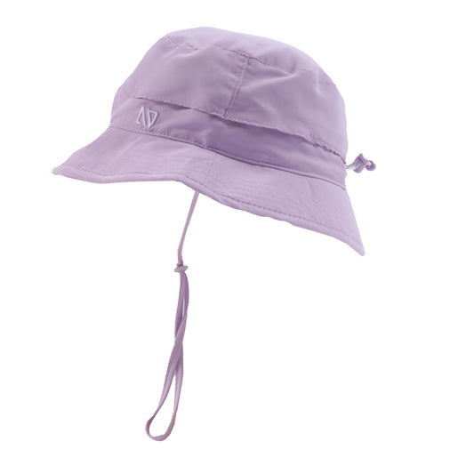 Chapeau U.V - Nanö violet clair en matière légère avec cordon de serrage, large rebord et logo brodé, vue de côté