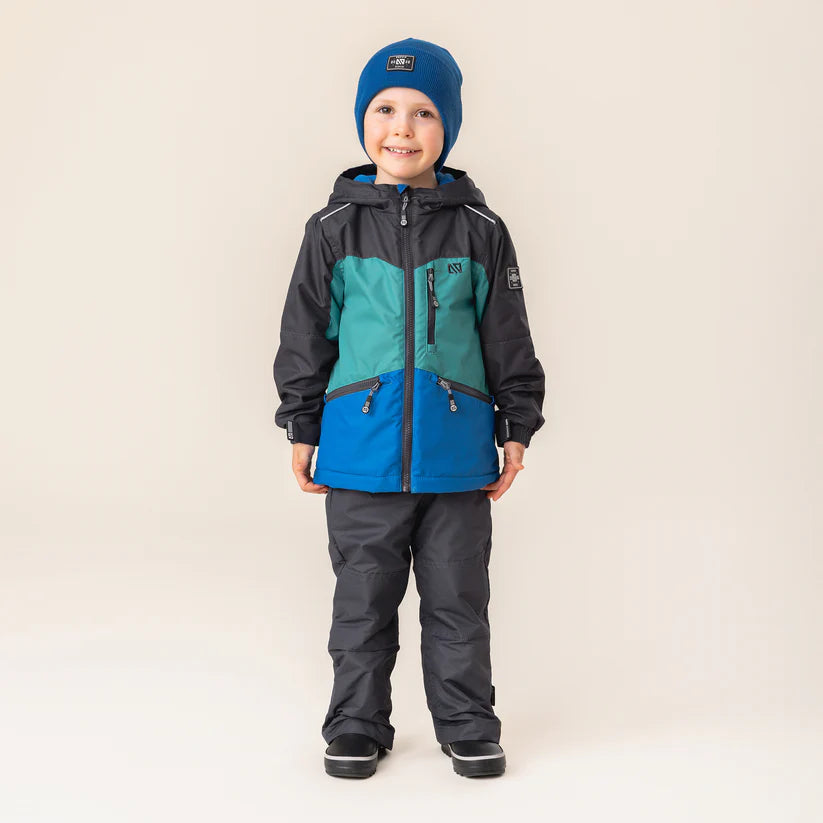 Enfant garçon portant Ensemble Mi-Saison 3-en-1 - Nanö bleu, vert et noir, veste à capuchon, vue de face, tenue imperméable.
