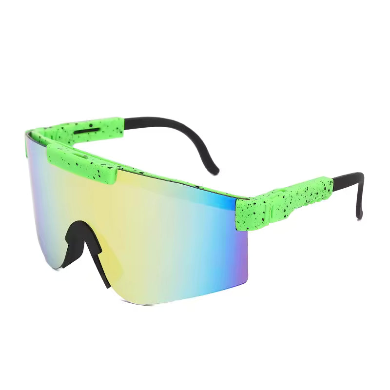 Lunettes de soleil - Kids Windshield vert fluo avec verre miroir dégradé bleu jaune, style sport pour enfant, vue de trois-quarts.