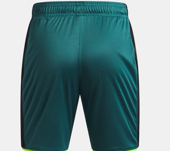 Short UA Challenger Train - Under Armour en polyester vert et noir, vue de dos, short de sport homme.
