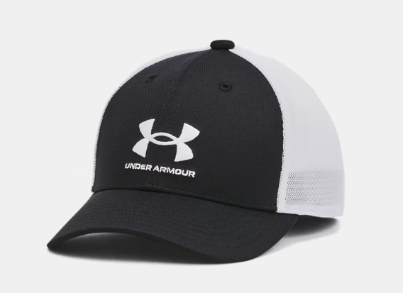Casquette UA Essential Mid - Under Armour noir et blanche ajustable avec logo devant, vue de trois-quarts face.