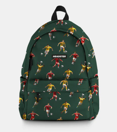 Sac à dos Kick Off 20L - Headster vert foncé avec motifs joueurs de football, style enfant, vue de face