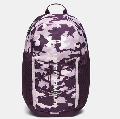 Sac à dos UA Hustle Sport 6.0 - Under Armour avec motif camouflage violet et rose, tissu résistant, vue de face.