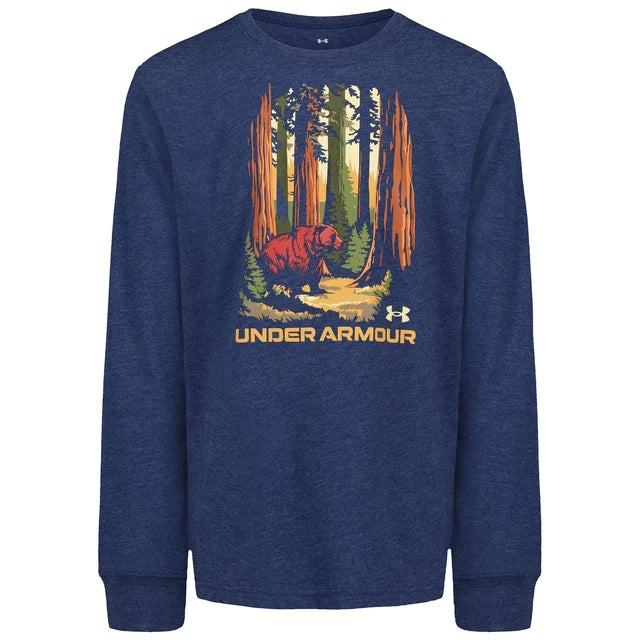 Chandail - Under Armour bleu marine à manches longues avec imprimé forêt et ours rouge, vue de face, pour enfant.