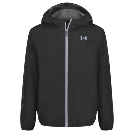 Manteau Coupe-Vent - Under Armour noir avec capuche, logo gris, zip central, coupe droite, vue de face, enfant garçon.
