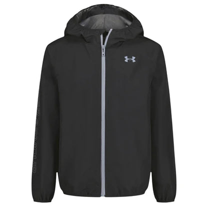 Manteau Coupe-Vent - Under Armour noir avec capuche, logo gris, zip central, coupe droite, vue de face, enfant garçon.