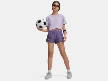 Short UA Tech™ Match - Under Armour violet taille mi-haute, short léger en tricot, porté par fille en vue de face avec ballon de foot noir et blanc