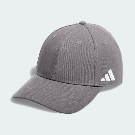 Adidas casquette featuring a classic design in black with a logo on the front, perfect for casual wear.