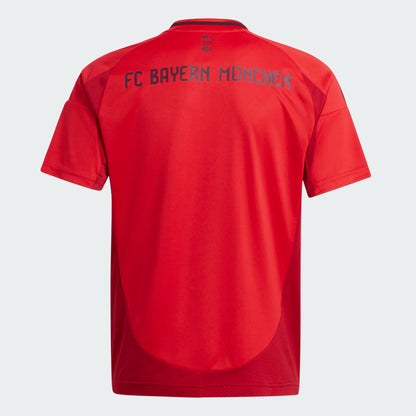 Chandail FC Bayern - Adidas rouge en polyester pour garçon, logo bleu foncé au dos, vue de dos.