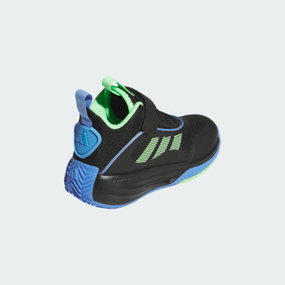 Espadrilles Ownthegame 3.0 - Adidas noires avec détails verts et bleus, tige mesh, style basketball, pour garçon, vue arrière profil droit.