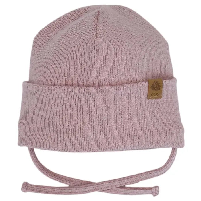 Tuque Mi-Saison - Calikids rose clair en tricot double épaisseur avec cordon menton, pour enfant, vue de face.