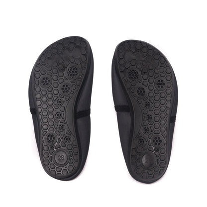 Souliers d'eau - Hopalo noirs avec semelles antidérapantes, vue de dessous, pour enfant taille 28.