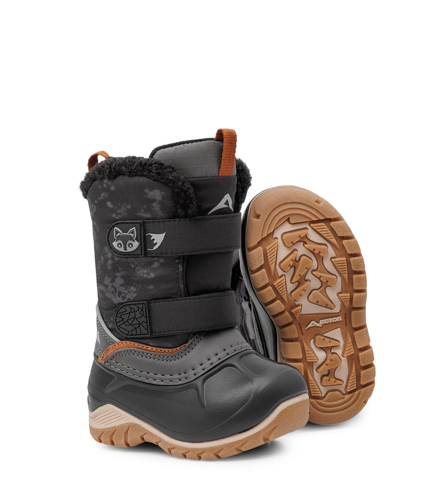 Bottes d'hiver Frosty - Acton noires pour enfant à fermetures autoagrippantes et doublure chaude avec vue de face et semelle marron