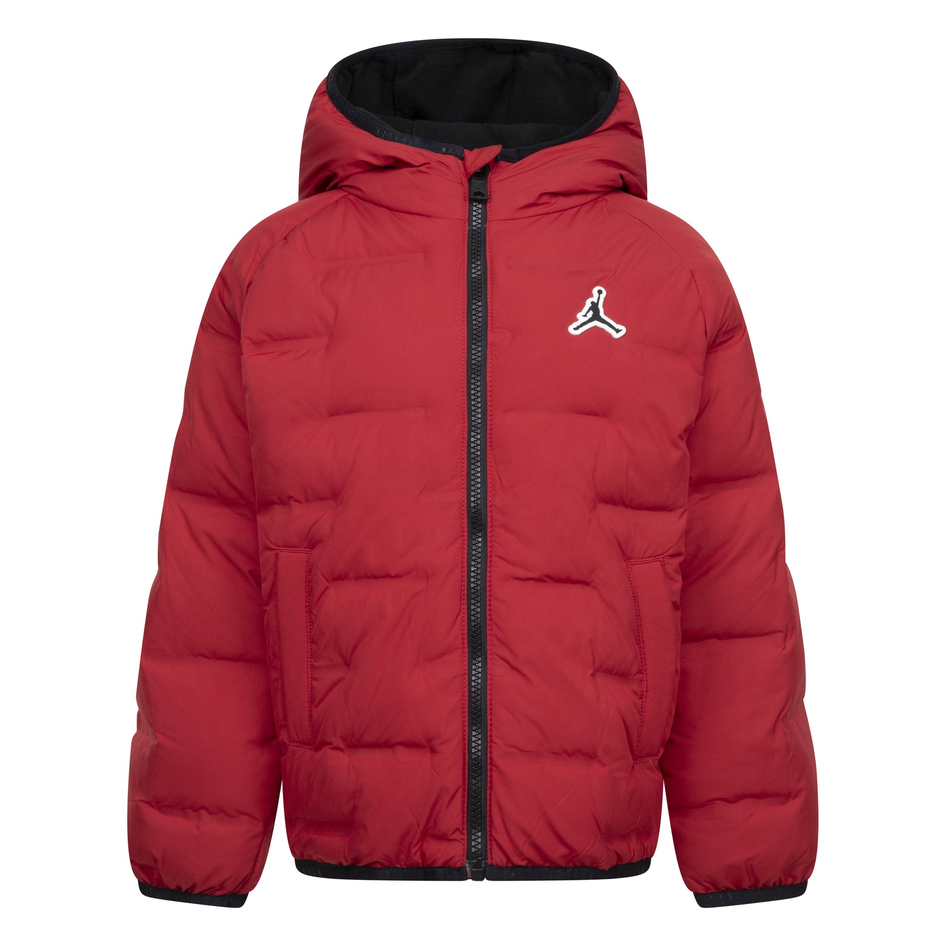 Manteau Mi-Saison - Jordan rouge avec capuche et rembourrage duvet, style garçon, vue de face, fermeture zippée noire.