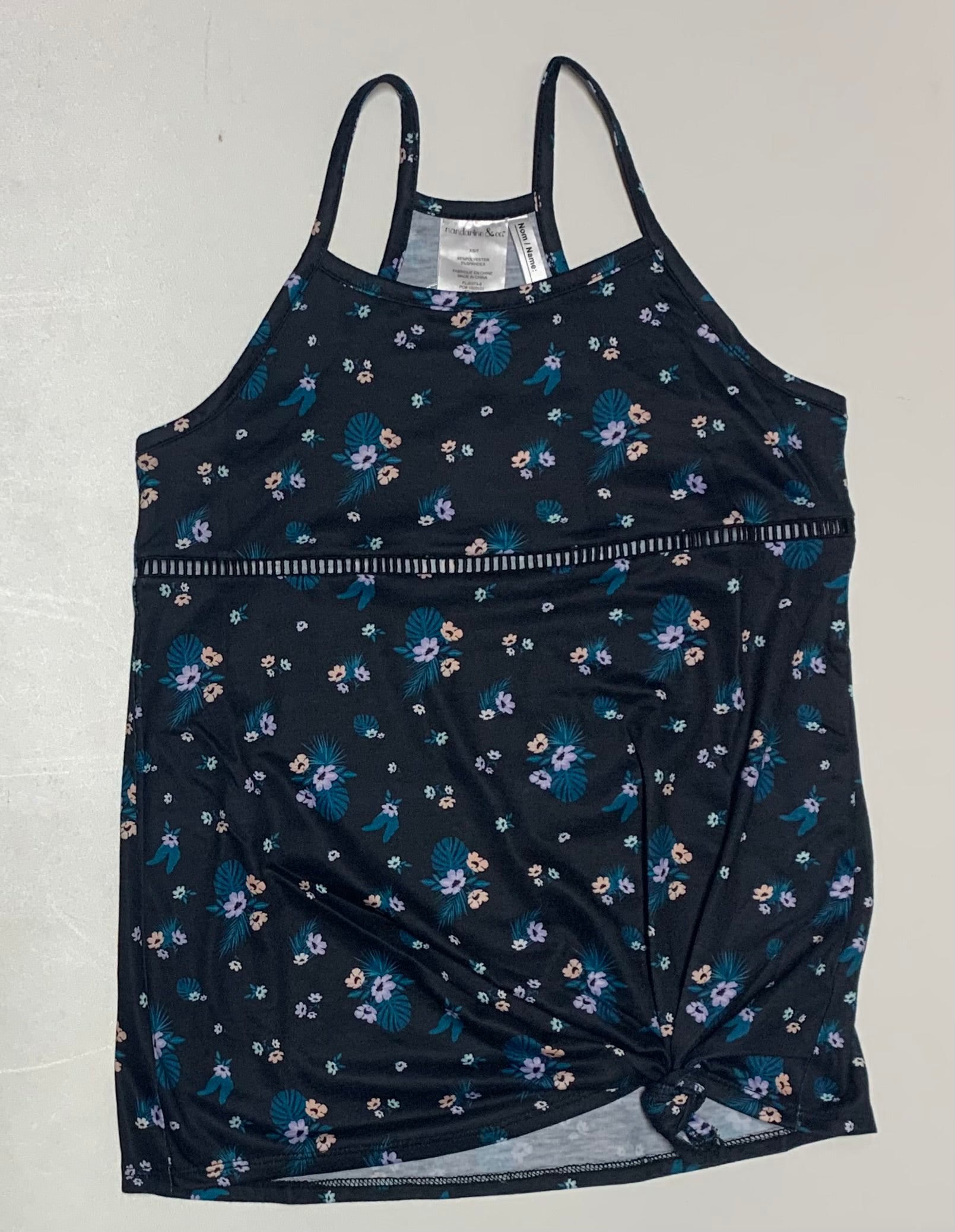 Camisole - Mandarine & Co noire à fines bretelles avec motifs floraux bleus et roses, pour fille, vue de face.
