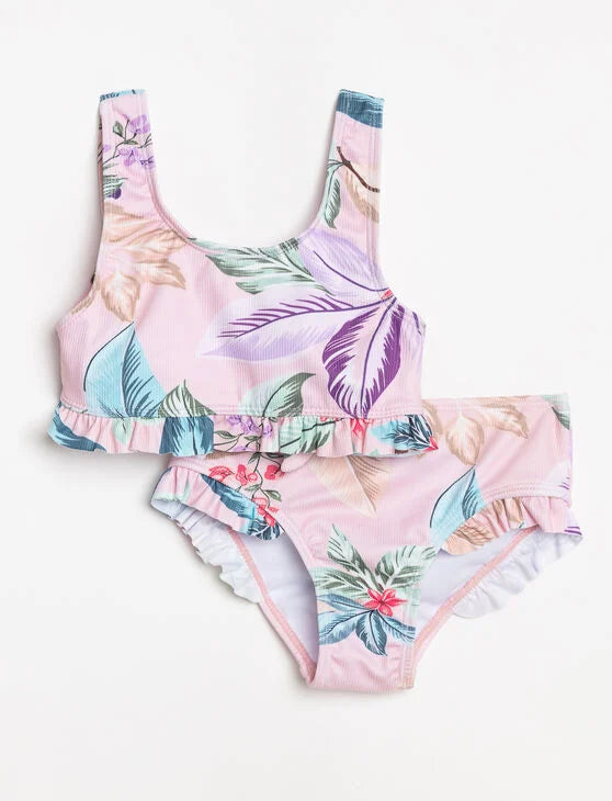 Maillot de bain - Mandarine & Co bikini rose pâle à motifs feuillages violets et verts, volant bas, pour fille, vue de face.