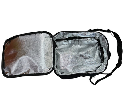 Boite à lunch - Messi noire avec intérieur isotherme argenté, forme carrée, pour enfant, vue intérieure ouverte