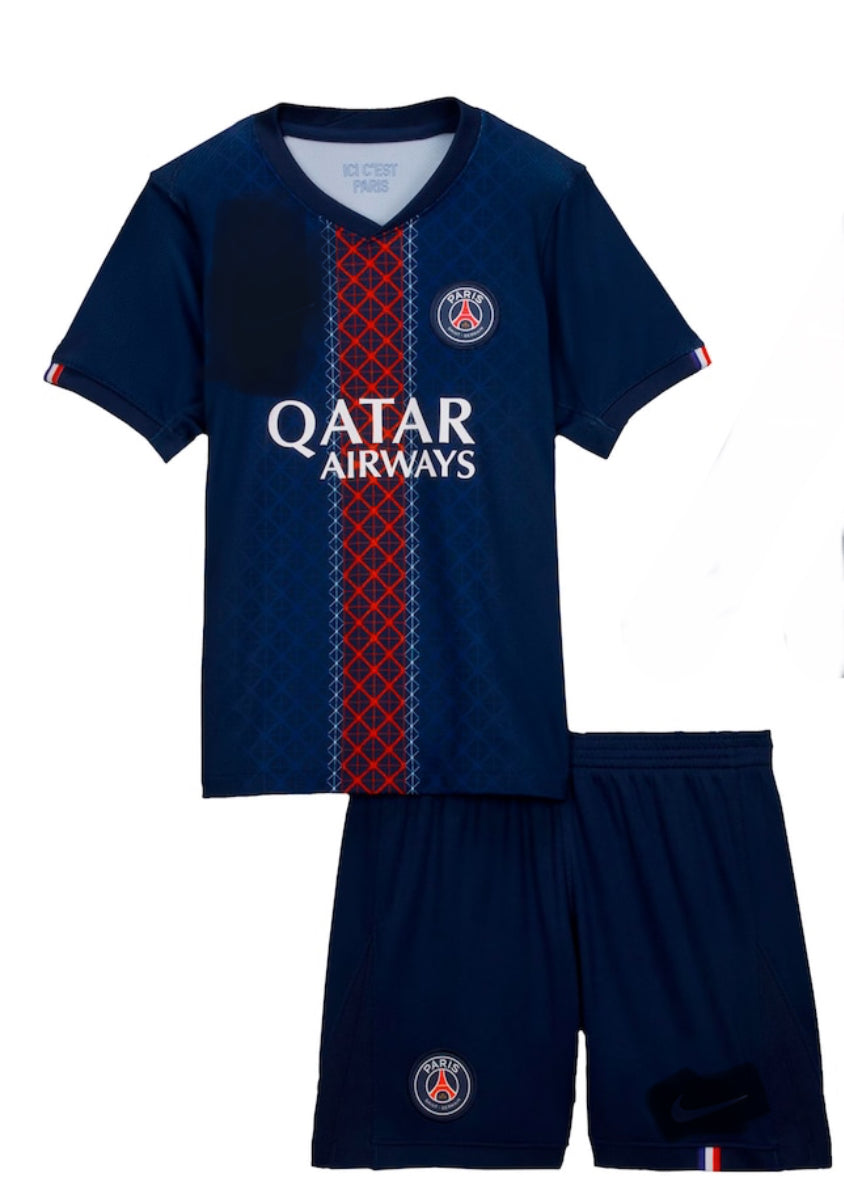 Ensemble de soccer - O. DEMBÉLÉ bleu marine et rouge avec logo PSG, 100% polyester, pour enfant, vue de face complet.