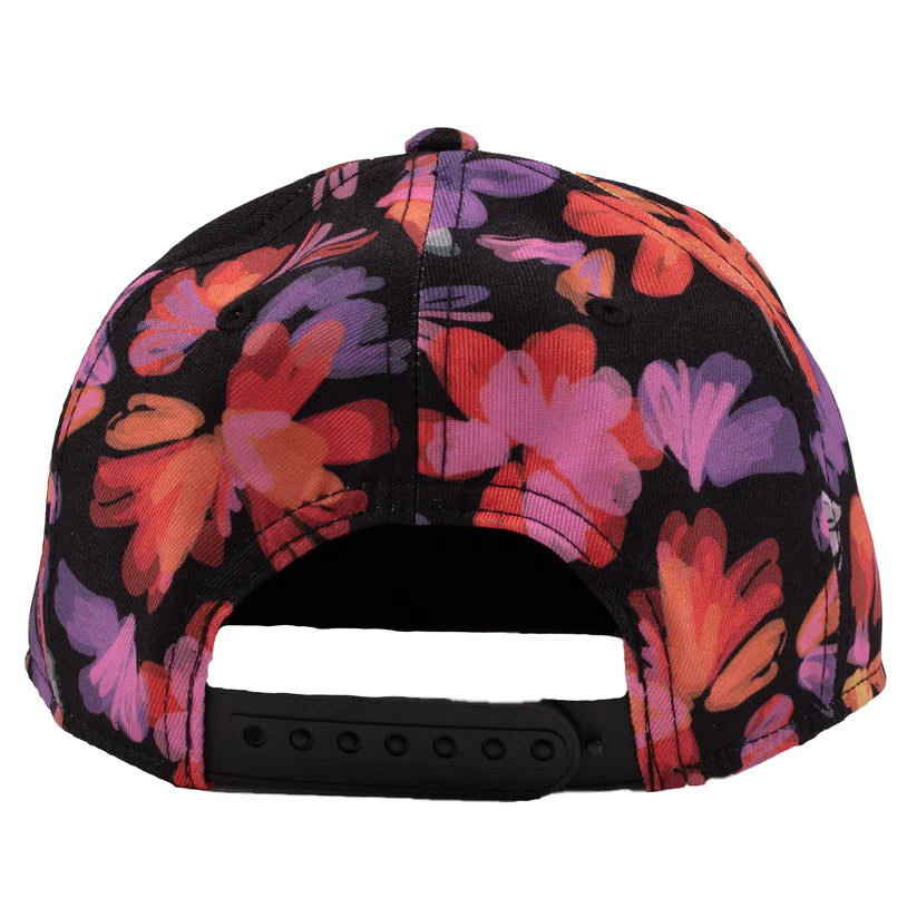 Casquette - Nanö en polyester sergé noire à imprimé floral rose et orange, patte d’ajustement plastique, vue de dos pour fille