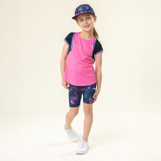 T-Shirt - Nanö rose avec manches courtes noires en jersey, pour fille, porté sur mannequin, vue de face