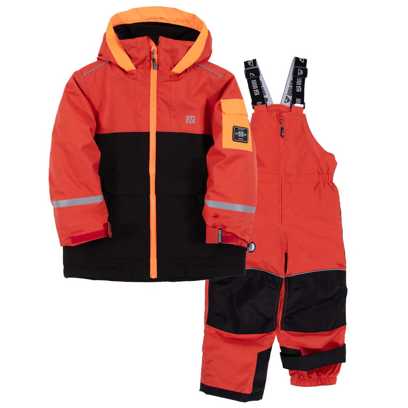 Habit de neige - Nanö orange et noir pour fille, veste à capuche et salopette avec bretelles réglables, vue de face.