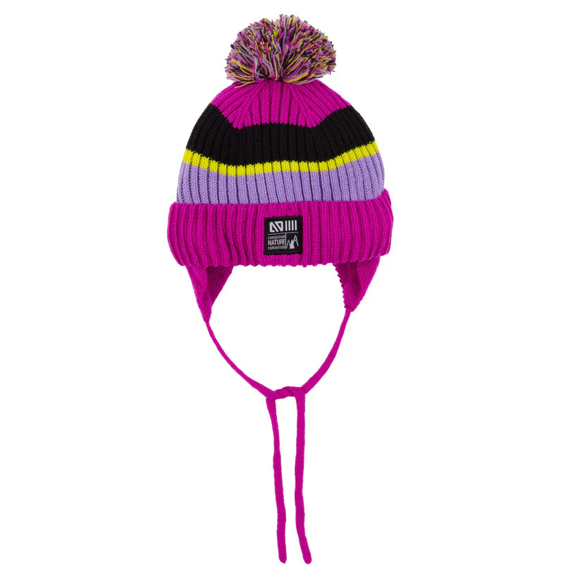 Tuque d'hiver - Nanö tricot torsadé rose, violet, noir et jaune avec pompon, protège-oreilles, pour fille, vue de face.