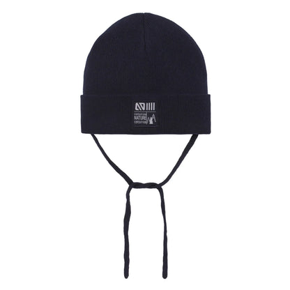 Tuque Mi-Saison - Nanö en coton bleu marine avec cordons à nouer, logo discret, pour enfant, vue de face.