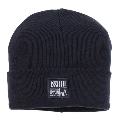 Tuque d'hiver - Nanö en tricot bleu marine à double épaisseur avec bord replié et écusson tissé, vue de face.