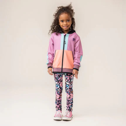 Veste Active-toi - Nanö en coton ouaté rose, bleu et corail, capuche, pour fille, vue de face portée sur mannequin.