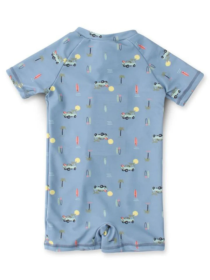 Maillot de bain - Northcoast bleu ciel à manches courtes avec motifs voitures et planches de surf, pour bébé garçon, vue de dos.