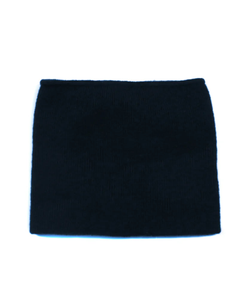 Cache-Cou d'hiver - Peluche & Tartine noir, tricot doux doublé micropolaire, coupe classique, pour enfant, vue de face.