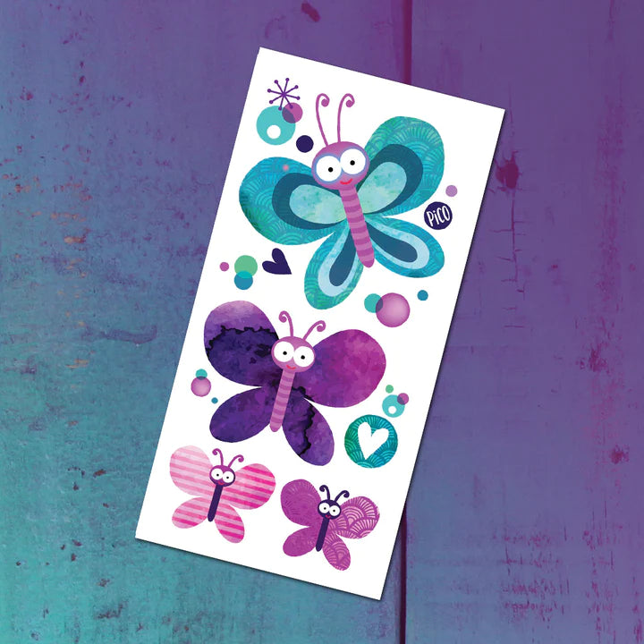 Pico Tatoo - Les jolis papillons, feuille de tatouages temporaires papillons bleu, violet et rose, style enfant, vue détaillée.