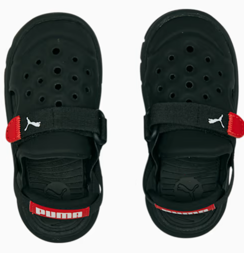 Sandales - Puma Evolve noires avec détails rouges et blanc, style sandales d'eau, vue de dessus, enfant.