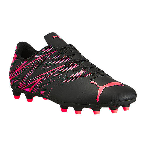 Chaussures soccer - Attacanto Puma noires et roses en cuir synthétique, crampons moulés, vue de profil droit.
