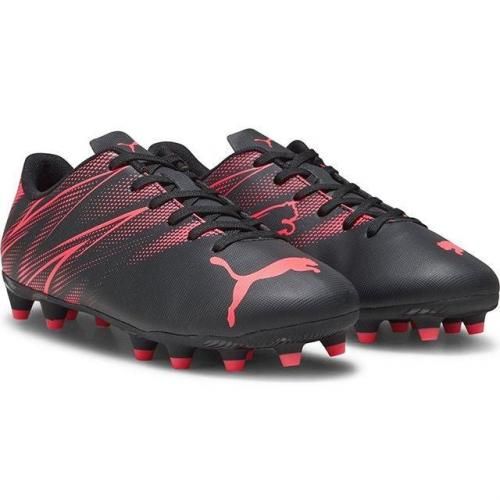 Chaussures soccer - Attacanto Puma noires et rouges en synthétique pour enfant, vue trois quarts avant gauche.