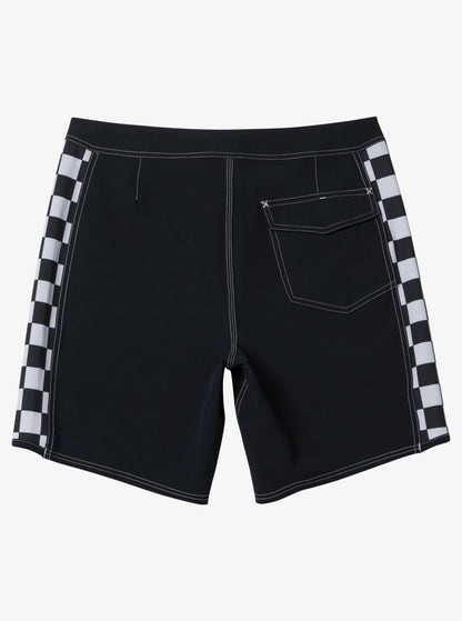 Maillot de bain - Quiksilver noir avec bandes damier blanches, coupe Arch fit, pour garçon, vue de dos avec poche.