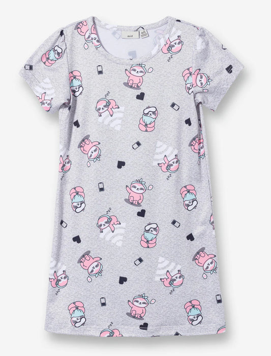 Robe de nuit - M.I.D grise en polyester avec imprimés roses et blancs, manches courtes, vue de face sur fond blanc.