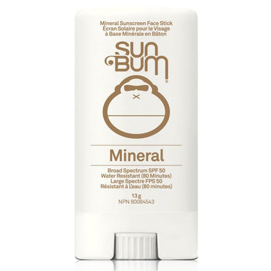 Écran solaire minéral en bâton pour le visage FPS 50 - Sun Bum, beige clair avec logo brun, vue de face sur fond blanc